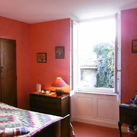 Maison St Georges Oda ve Kahvaltı 3*