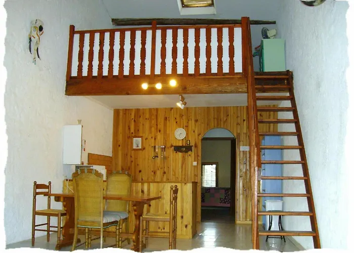فندق مبيت وإفطار Maison St Georges Coursan